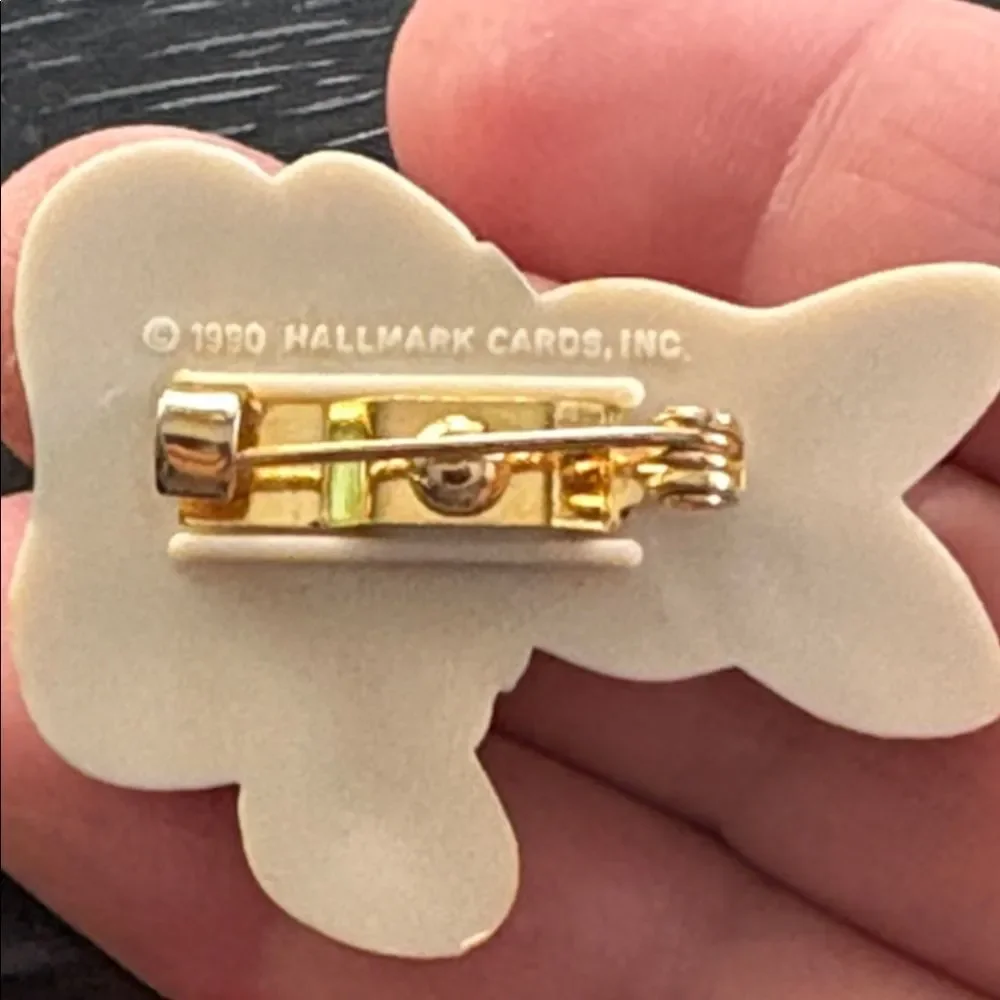 Cute 1990 Hallmark Bunny with Egg Pin Brooch